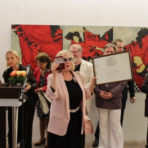 Вручение наград Российской академии художеств на выставке «Салон французских художников в Москве»