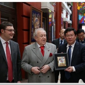 Вручение регалий Почетного члена РАХ Пань Икуйю и визит делегации КНР в МВК РАХ.