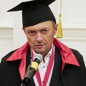 К 70-летию почетного члена РАХ Валерия Степановича Гращенкова