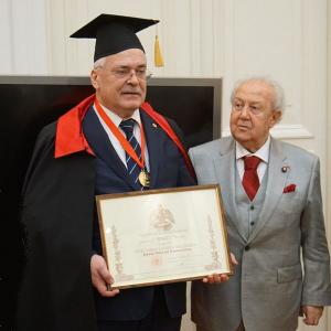 К 70-летию почетного члена РАХ Николая Витальевича Бурова