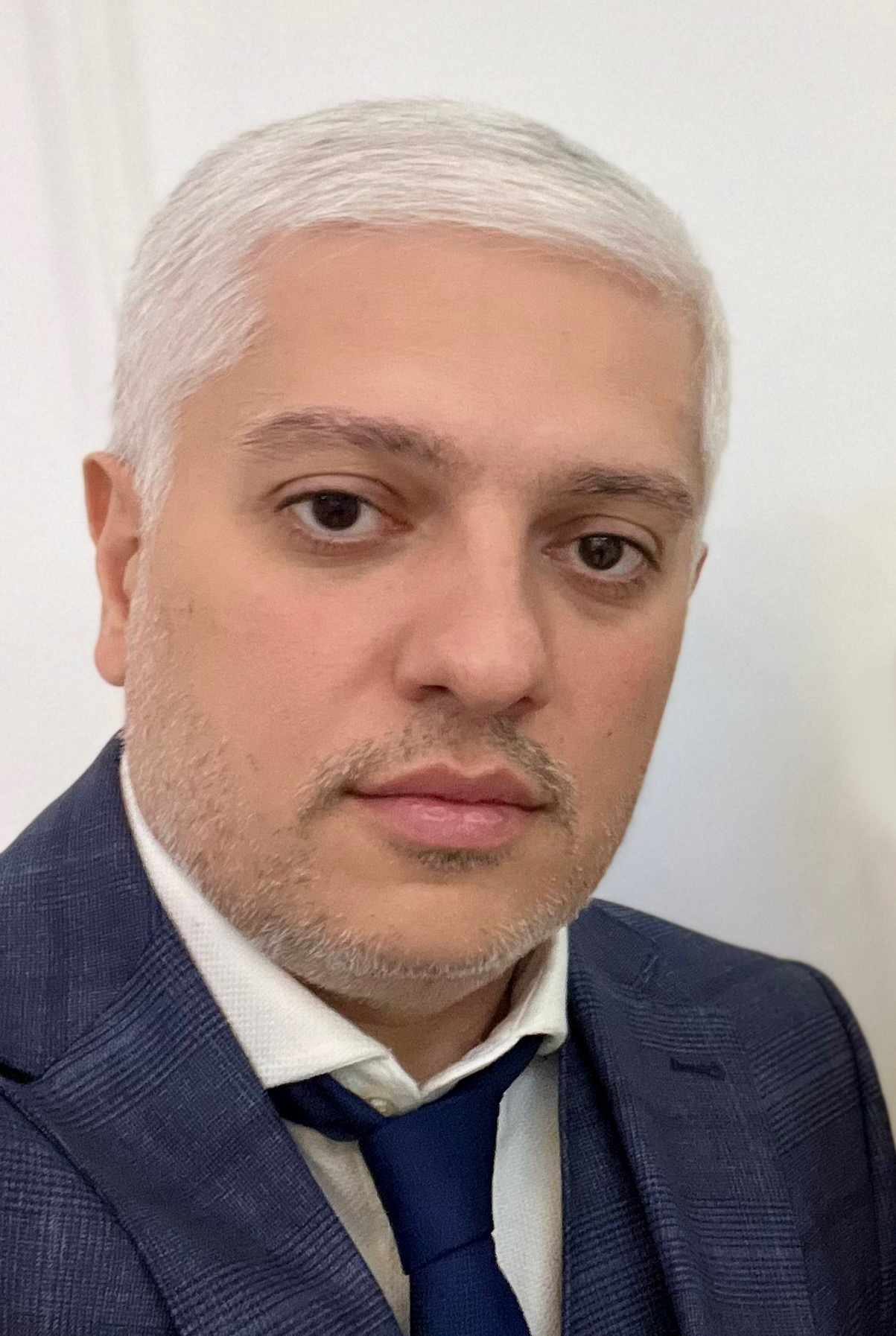 МШЕЦЯН Микаэл Робертович