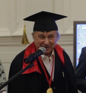 К 90-летию почётного члена РАХ Александра Васильевича Ткаченко
