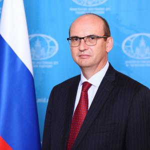 К 60-летию почетного члена РАХ Дмитрия Викторовича Куракова
