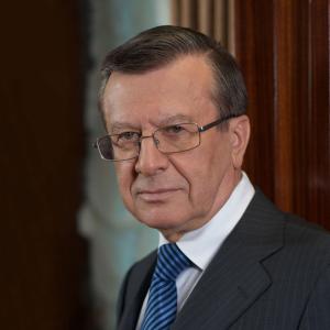 К 85-летию почетного члена РАХ Виктора Алексеевича Зубкова