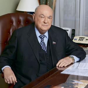 К 85-летию почетного члена РАХ Владимира Иосифовича Ресина
