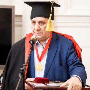 К 85-летию почетного члена РАХ Михаила Михайловича Маршумова