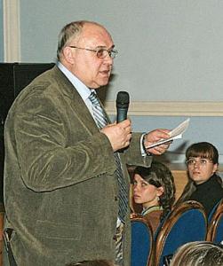 К 75-летию почетного члена РАХ Владимира Ивановича Мареева
