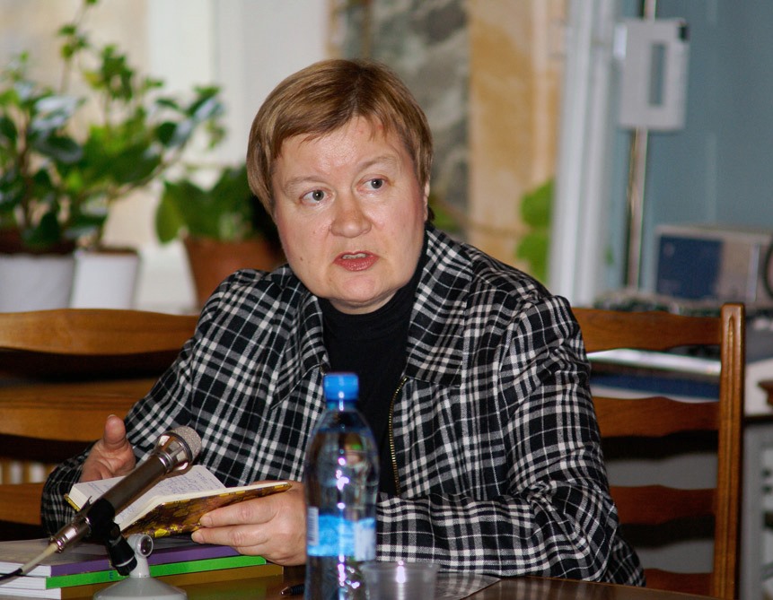 КОСТИНА Ольга Владимировна (1947–2020)
