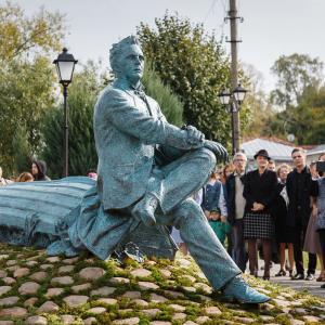 Памятник Федору Шаляпину работы А.Рукавишникова открыт в Плёсе