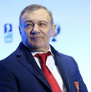 К 70-летию почётного члена РАХ Аркадия Романовича Ротенберга