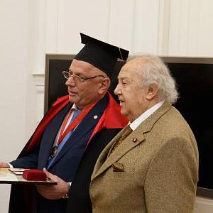 К 80-летию почетного члена РАХ Могели Шалвовича Хубутии
