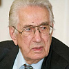 Владимир Путин наградил художника Михаила Курилко-Рюмина орденом «За заслуги перед Отечеством» III степени.