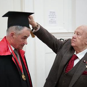 К 75-летию почётного члена РАХ Измаила Варсонофьевича Ефимова