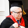 К юбилею почетного члена РАХ Виктора Акулова 