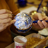 Круглый стол «135 лет уникальному промыслу по изготовлению стеклянных ёлочных украшений ручной работы» в РАХ