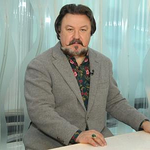 К юбилею почетного члена РАХ Юрия Лаптева.
