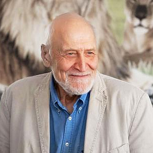 К 85-летию почетного члена РАХ Николая Николаевича Дроздова