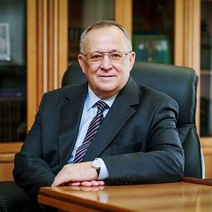 К юбилею почетного члена РАХ Дмитрия Федоровича Аяцкова