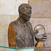 Открытие бюста академику РАН П.Д.Саркисову работы академика РАХ Л.М.Баранова в РХТУ имени Менделеева