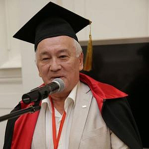 К юбилею почетного члена РАХ Файзрахмана Исмагилова