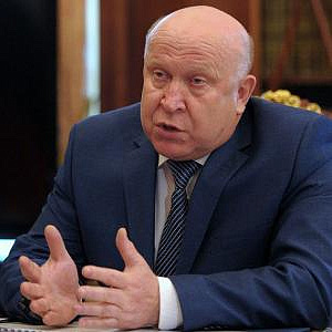  К 75-летию почетного члена РАХ Валерия Павлиновича Шанцева