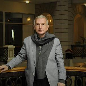 К юбилею почетного члена РАХ Владимира Сердюка 