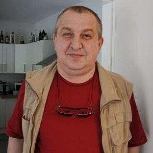 К 60-летию почетного члена РАХ Вячеслава Ермакова 