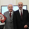 К 60-летию почетного члена РАХ  Дмитрия Борисовича Гришина