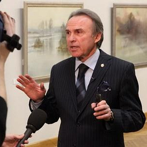 К юбилею почетного зарубежного члена РАХ Владимира Зинкевича