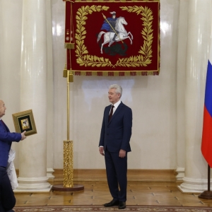 Президент Российской академии художеств З.К.Церетели награжден Почетной грамотой Правительства Москвы