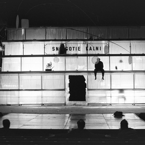 А. Фрейбергс. «Снежные горы» (реж. А. Шапиро), Государственный молодежный театр, 1986, Латвия