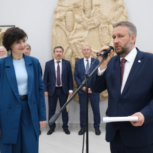 Комплексные мероприятия проекта «Кавказ: притяжение будущего» РАХ и выставка лауреатов V конкурса художников Юга России им. З.К. Церетели в Нальчике. Фото: пресс-служба Национального музея Кабардино-Балкарской республики.