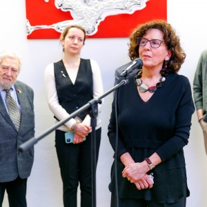 Выставка «Фантазии на тему бумаги. Три художницы из Италии» в МВК РАХ