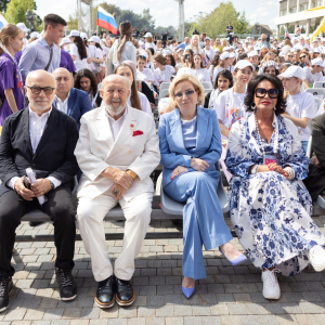 Президент РАХ З.К.Церетели на открытии II Международного детского культурного форума в Москве. Фото: Виктор Берёзкин, пресс-служба РАХ