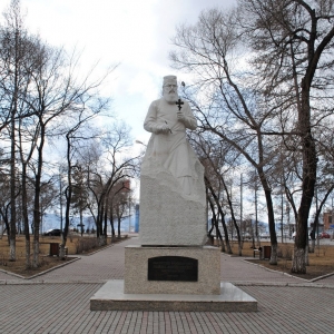 К.М.Зинич. Памятник Св. Луке  Войно-Ясенецкому. Красноярск. 2017.