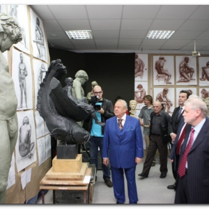1 июня 2010 года Председатель Совета Федерации С.М.Миронов  посетил Московский государственный академический художественный институт им. В.И.Сурикова