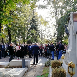 02.10.2020. Открытие памятника академику РАХ И.С.Глазунову на Новодевичьем кладбище в Москве