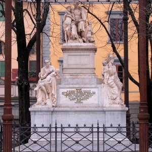 Лоренцо Бартолини. Памятник Н.Н.Демидову на Демидовской площади во Флоренции.