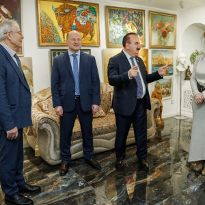 В Ростове-на-Дону открылась «Галерея искусств академика РАХ Сергея Олешни». Фото: Артур Оганесян