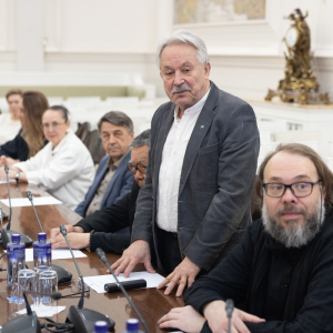 Вручение наград в рамках заседания Отделения архитектуры РАХ 15 апреля 2026 года. Фото: Виктор Берёзкин, пресс-служба РАХ