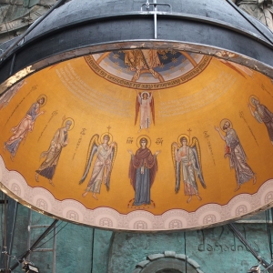 Визит митрополита Илариона в Российскую академию художеств в рамках проекта по созданию внутреннего мозаичного убранства Храма Святого Саввы в Белграде.