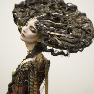 «Субскульптура». Выставка художественной куклы Александры Худяковой.