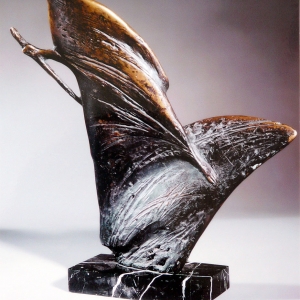 Е.С. Верещагин (1952-2024). Странник. Бронза, камень, 2018г. Фото Г. Лопатина. Частное собрание.