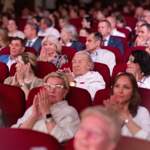 В кинотеатре «Художественный» состоялась премьера документального фильма о Зурабе Церетели. Фото: Виктор Берёзкин, пресс-служба РАХ