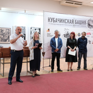 Члены РАХ - участники V Международной биеннале печатной графики «Кубачинская башня» в Дагестане. Фото пресс-служба СХР