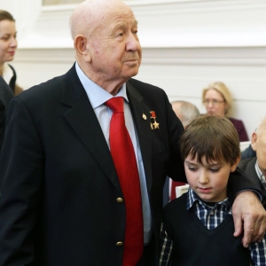 К юбилею почетного члена РАХ Алексея Леонова 