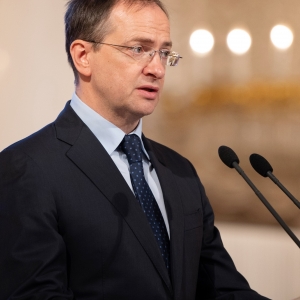 Президент РАХ З.К.Церетели награжден медалью Российского фонда мира