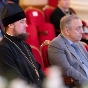 Президент РАХ З.К.Церетели награжден медалью Российского фонда мира
