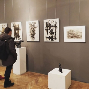 Выставка произведений стажеров Творческих мастерских скульптуры и графики Российской академии художеств в Санкт-Петербурге