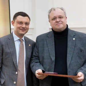 Вручение академических регалий и наград 20 апреля 2026 года. Фото: Виктор Берёзкин, пресс-служба РАХ